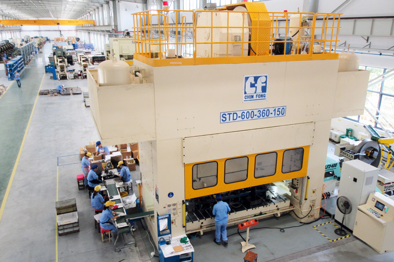 信號(hào)盤(pán)生產(chǎn)線